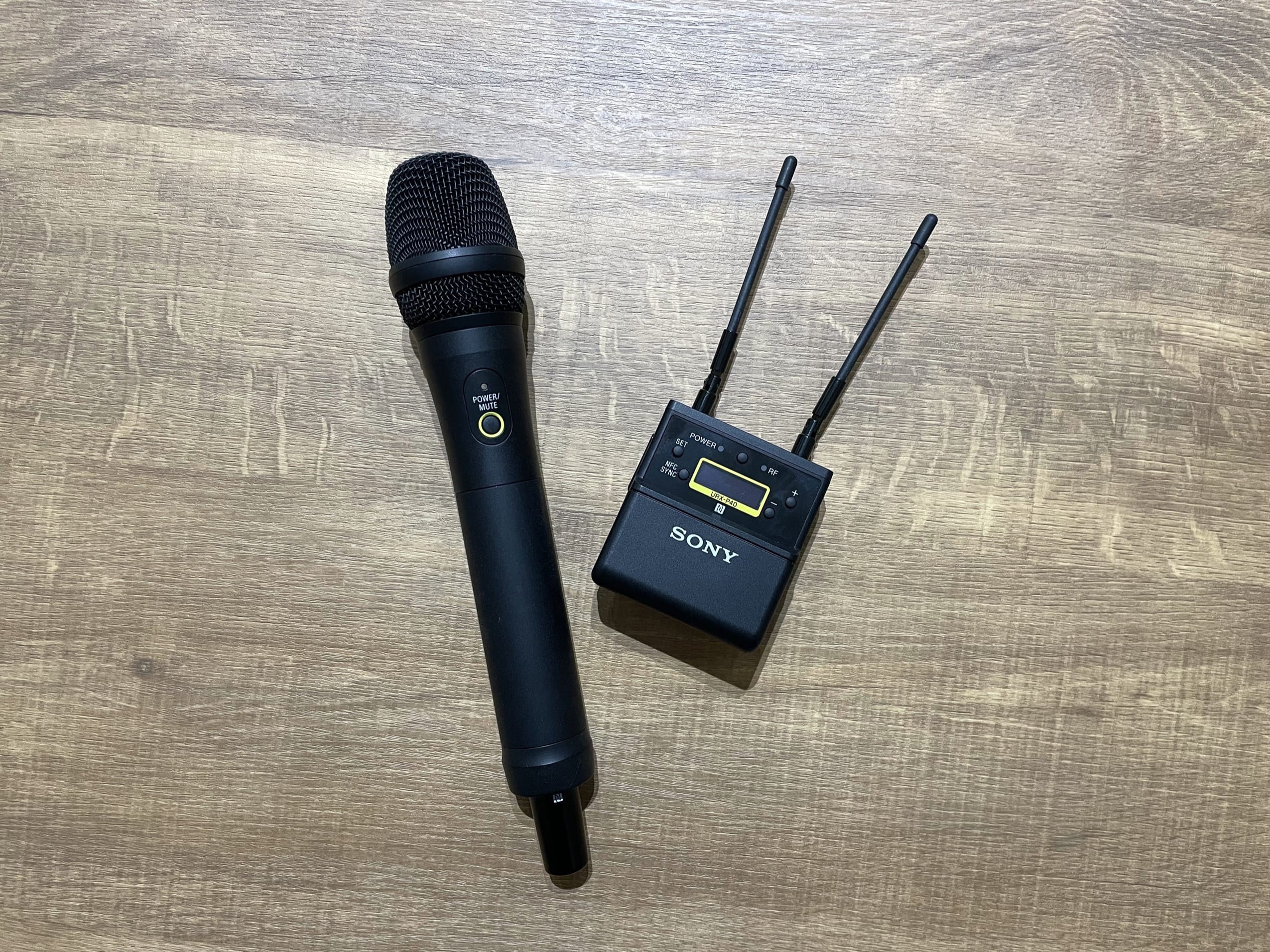 B帯アナログワイヤレスマイクロホンパッケージ　ハンドマイク　UWP-D22